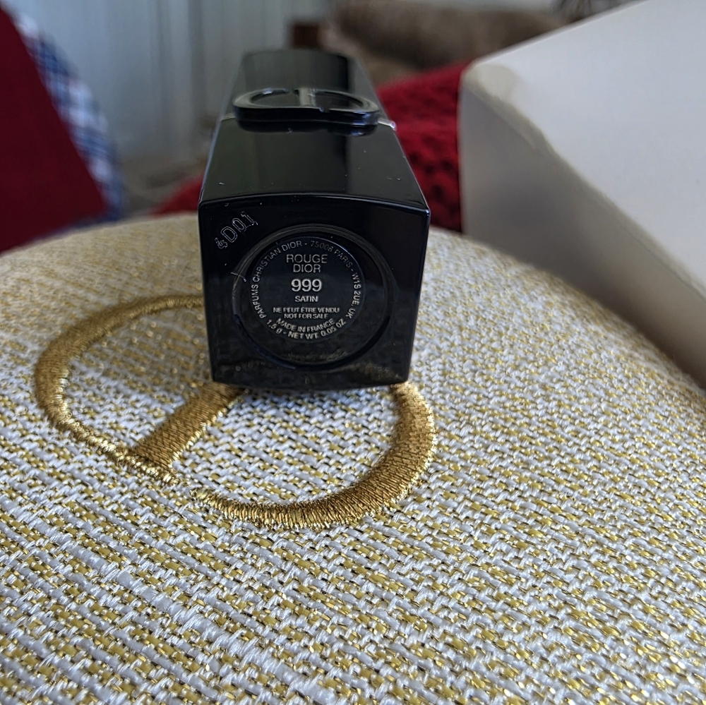 Dior Gold Jewelry Box and Sample Set - Picture 3 of 12